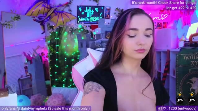 Gallery image thumbnail from Nym_x's myfreecams stream on, 07/19/2023, 04:09 image 14 of 20