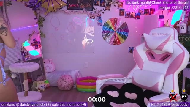 Gallery image thumbnail from Nym_x's myfreecams stream on, 07/30/2023, 04:40 image 19 of 20
