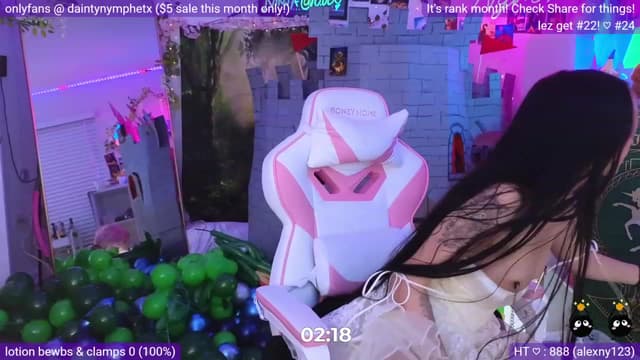Gallery image thumbnail from Nym_x's myfreecams stream on, 08/01/2023, 03:06 image 18 of 20