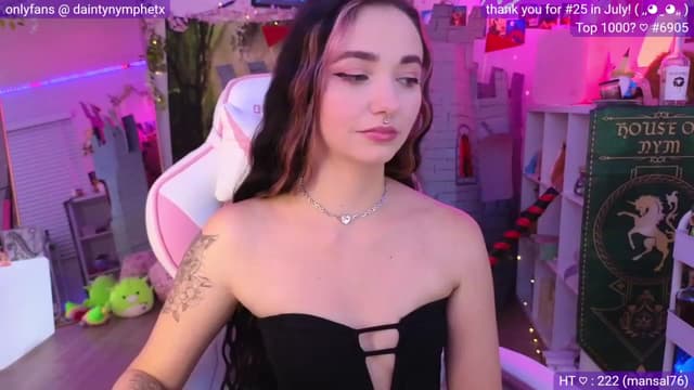 Gallery image thumbnail from Nym_x's myfreecams stream on, 08/17/2023, 04:32 image 9 of 20