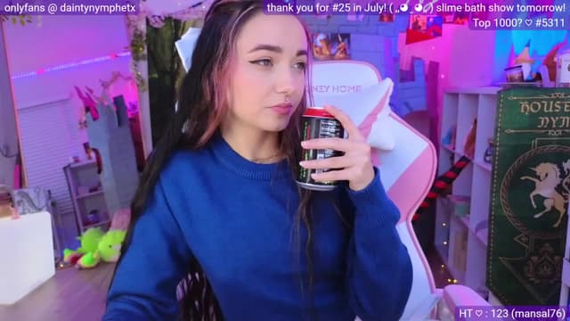 Gallery image thumbnail from Nym_x's myfreecams stream on, 08/19/2023, 04:29 image 6 of 20