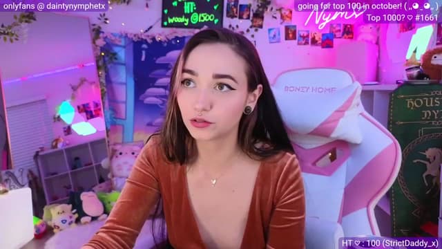 Gallery image thumbnail from Nym_x's myfreecams stream on, 10/01/2023, 03:13 image 10 of 20