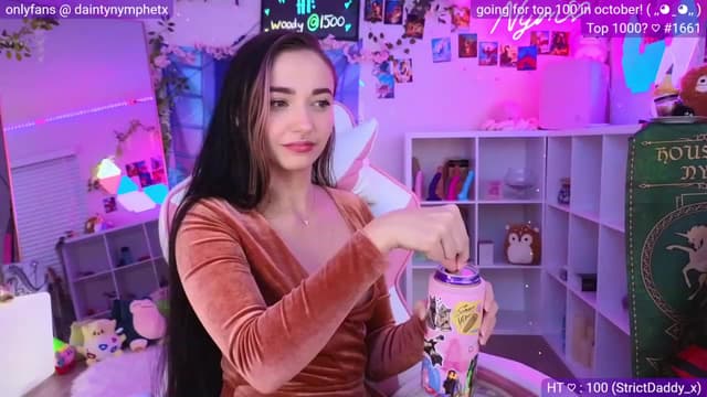 Gallery image thumbnail from Nym_x's myfreecams stream on, 10/01/2023, 03:13 image 9 of 20