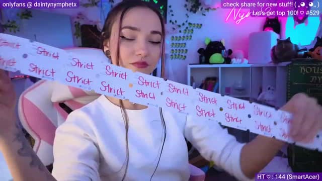 Gallery image thumbnail from Nym_x's myfreecams stream on, 10/04/2023, 03:41 image 5 of 20