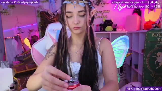 Gallery image thumbnail from Nym_x's myfreecams stream on, 10/11/2023, 02:15 image 1 of 20