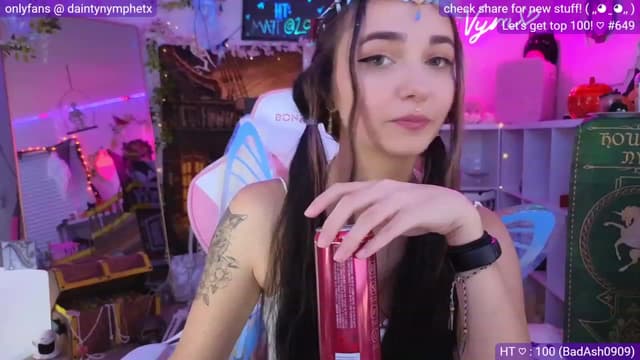 Gallery image thumbnail from Nym_x's myfreecams stream on, 10/11/2023, 02:34 image 12 of 20