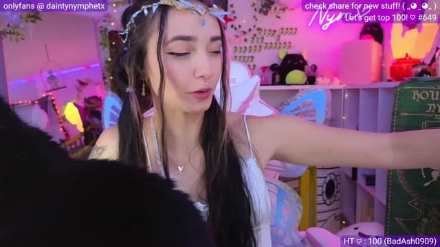 Gallery image thumbnail from Nym_x's myfreecams stream on, 10/11/2023, 02:34 image 5 of 20