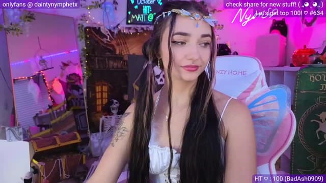 Gallery image thumbnail from Nym_x's myfreecams stream on, 10/11/2023, 03:08 image 19 of 20