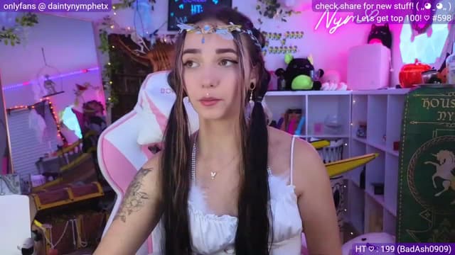 Gallery image thumbnail from Nym_x's myfreecams stream on, 10/11/2023, 06:10 image 6 of 20