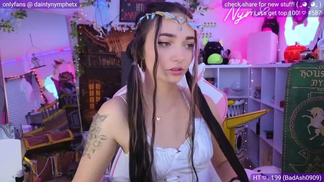 Gallery image thumbnail from Nym_x's myfreecams stream on, 10/11/2023, 06:10 image 7 of 20