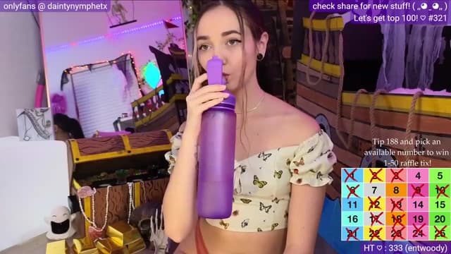 Gallery image thumbnail from Nym_x's myfreecams stream on, 10/19/2023, 04:04 image 1 of 20