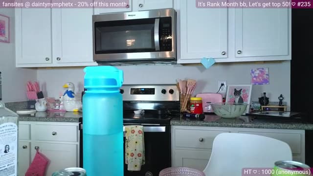 Gallery image thumbnail from Nym_x's myfreecams stream on, 03/11/2024, 05:08 image 18 of 20