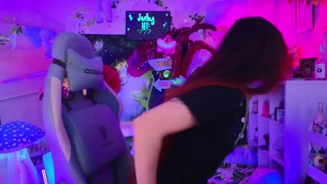 Gallery image thumbnail from Nym_x's myfreecams stream on, 07/01/2024, 08:24 image 4 of 20