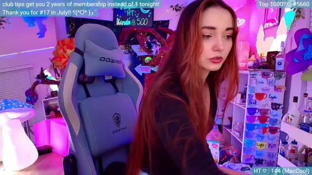 Gallery image thumbnail from Nym_x's myfreecams stream on, 08/25/2024, 08:44 image 14 of 20