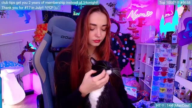 Gallery image thumbnail from Nym_x's myfreecams stream on, 08/25/2024, 08:44 image 19 of 20