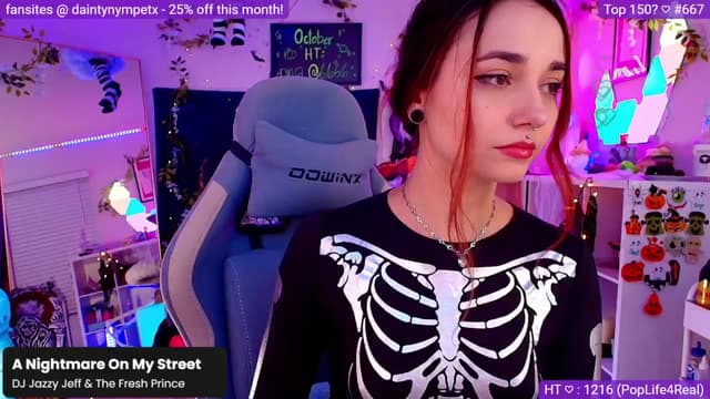 Gallery image thumbnail from Nym_x's myfreecams stream on, 10/30/2024, 05:23 image 17 of 20