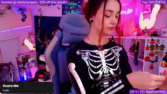 Gallery image thumbnail from Nym_x's myfreecams stream on, 10/30/2024, 05:23 image 4 of 20