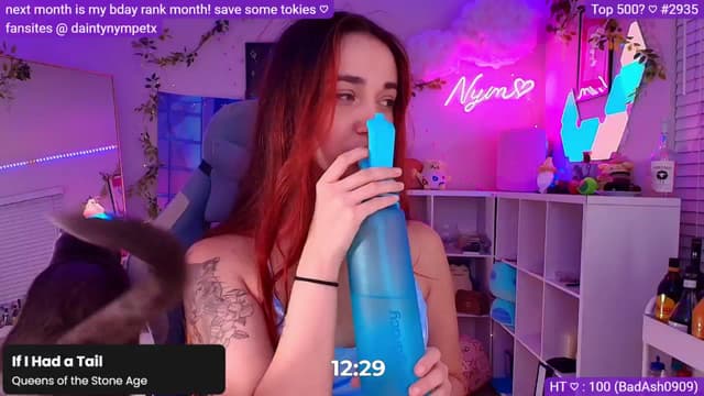 Gallery image thumbnail from Nym_x's myfreecams stream on, 11/10/2024, 03:36 image 17 of 20