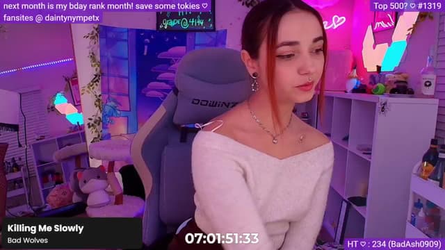 Gallery image thumbnail from Nym_x's myfreecams stream on, 11/24/2024, 04:51 image 13 of 20