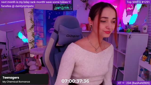Gallery image thumbnail from Nym_x's myfreecams stream on, 11/24/2024, 06:00 image 5 of 20