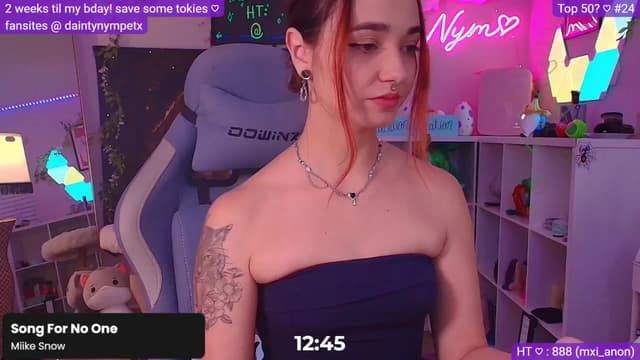 Gallery image thumbnail from Nym_x's myfreecams stream on, 12/01/2024, 09:20 image 18 of 20