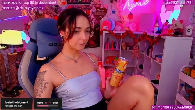 Gallery image thumbnail from Nym_x's myfreecams stream on, 02/06/2025, 03:12 image 6 of 20