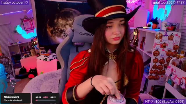 Gallery image thumbnail from Nym_x's myfreecams stream on, 10/26/2025, 04:56 image 5 of 20