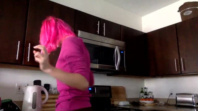 Gallery image thumbnail from Omilk's myfreecams stream on, 02/18/2025, 19:13 image 17 of 20