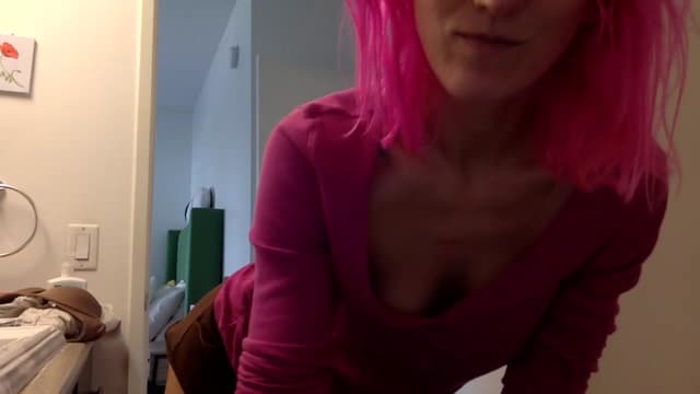 Gallery image thumbnail from Omilk's myfreecams stream on, 02/18/2025, 19:13 image 13 of 20
