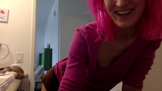 Gallery image thumbnail from Omilk's myfreecams stream on, 02/18/2025, 19:13 image 14 of 20
