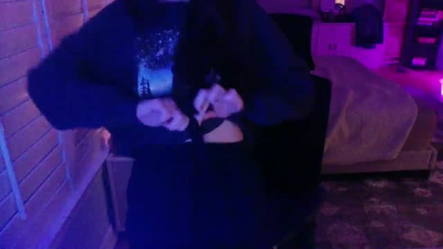 Gallery image thumbnail from P0SIE's myfreecams stream on, 03/24/2025, 04:22 image 8 of 20