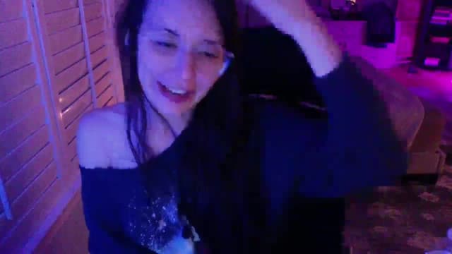 Gallery image thumbnail from P0SIE's myfreecams stream on, 03/24/2025, 05:22 image 18 of 20