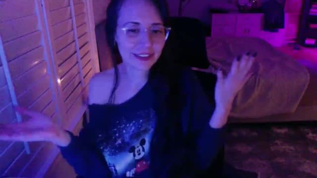 Gallery image thumbnail from P0SIE's myfreecams stream on, 03/24/2025, 05:22 image 8 of 20
