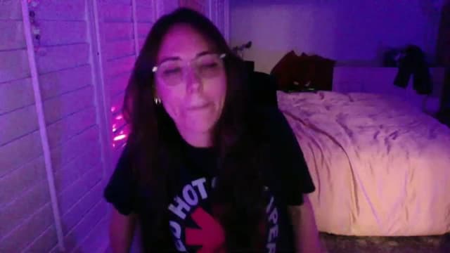 Gallery image thumbnail from P0SIE's myfreecams stream on, 04/06/2025, 04:27 image 1 of 20