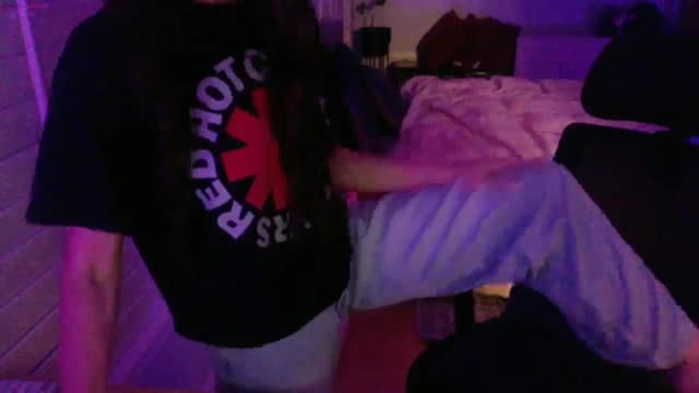 Gallery image thumbnail from P0SIE's myfreecams stream on, 04/06/2025, 04:27 image 13 of 20