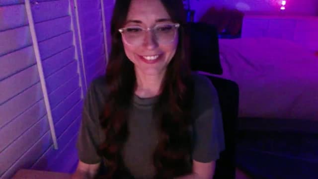 Gallery image thumbnail from P0SIE's myfreecams stream on, 04/13/2025, 03:41 image 15 of 20
