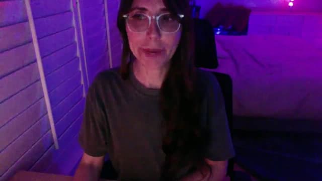 Gallery image thumbnail from P0SIE's myfreecams stream on, 04/13/2025, 04:31 image 20 of 20