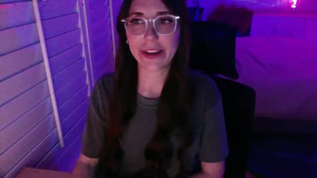 Gallery image thumbnail from P0SIE's myfreecams stream on, 04/13/2025, 04:31 image 16 of 20