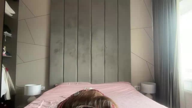 Gallery image thumbnail from PUJIE's myfreecams stream on, 05/31/2026, 12:33 image 13 of 20