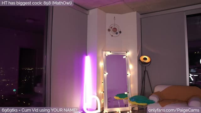 Gallery image thumbnail from Paige's myfreecams stream on, 12/11/2022, 02:32 image 10 of 20