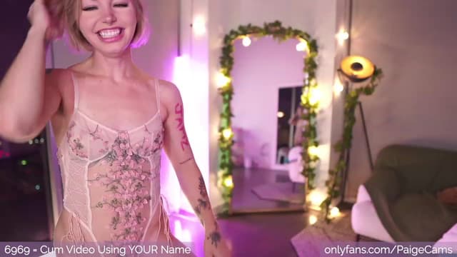 Gallery image thumbnail from Paige's myfreecams stream on, 01/28/2023, 06:55 image 3 of 20