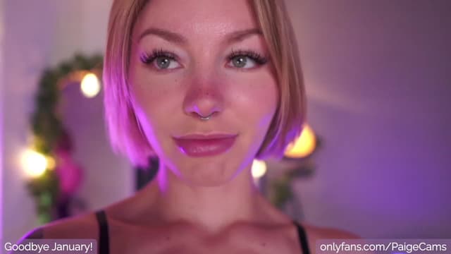 Gallery image thumbnail from Paige's myfreecams stream on, 02/01/2023, 05:16 image 2 of 20