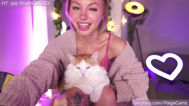 Gallery image thumbnail from Paige's myfreecams stream on, 02/03/2023, 06:24 image 8 of 20