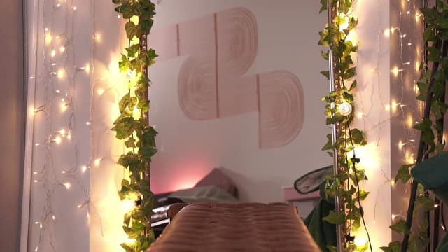 Gallery image thumbnail from Paige's myfreecams stream on, 04/08/2023, 03:32 image 10 of 20