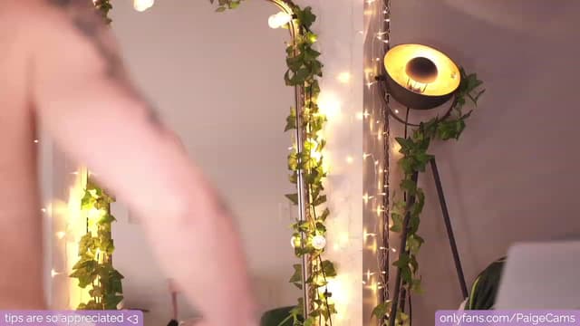 Gallery image thumbnail from Paige's myfreecams stream on, 04/10/2023, 03:47 image 16 of 20