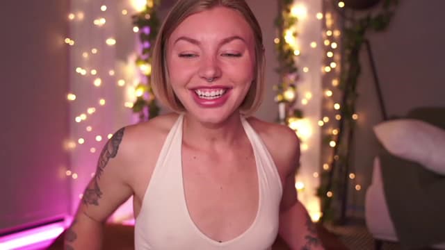 Gallery image thumbnail from Paige's myfreecams stream on, 05/07/2023, 02:38 image 4 of 20