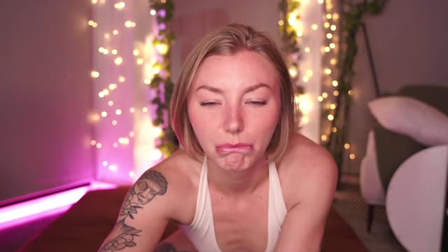 Gallery image thumbnail from Paige's myfreecams stream on, 05/07/2023, 04:47 image 6 of 20