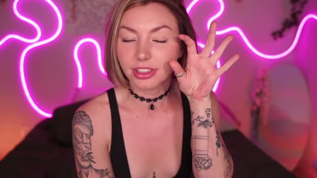 Gallery image thumbnail from Paige's myfreecams stream on, 06/26/2023, 04:19 image 13 of 20