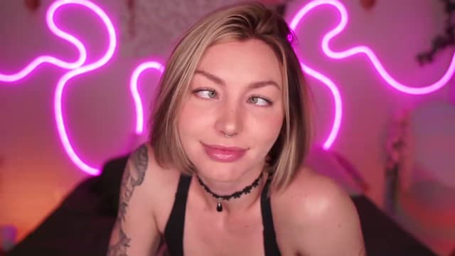 Gallery image thumbnail from Paige's myfreecams stream on, 06/26/2023, 04:19 image 8 of 20