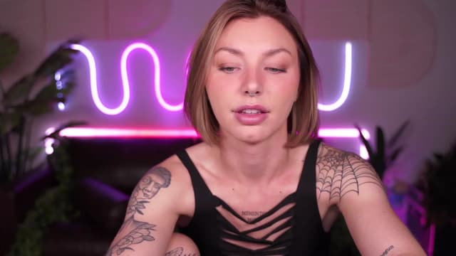 Gallery image thumbnail from Paige's myfreecams stream on, 08/01/2023, 02:57 image 8 of 20
